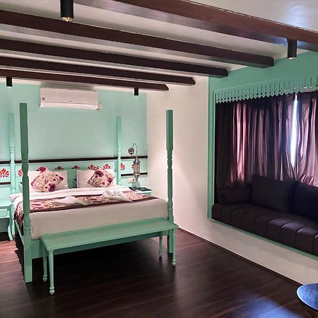 Hotel Green Rooms, Vintage Luxury Near Dal Lake Srīnagar エクステリア 写真