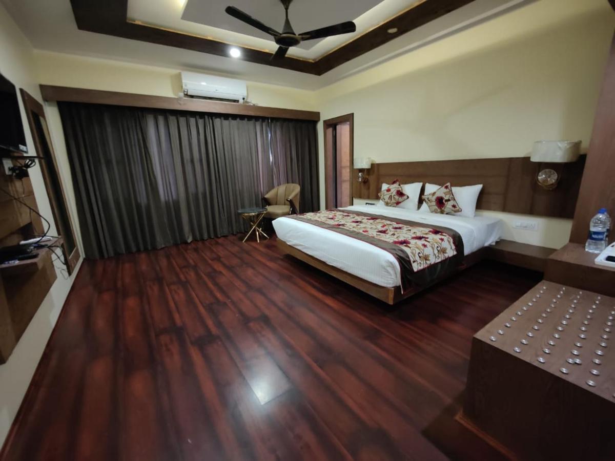 Hotel Green Rooms, Vintage Luxury Near Dal Lake Srīnagar エクステリア 写真