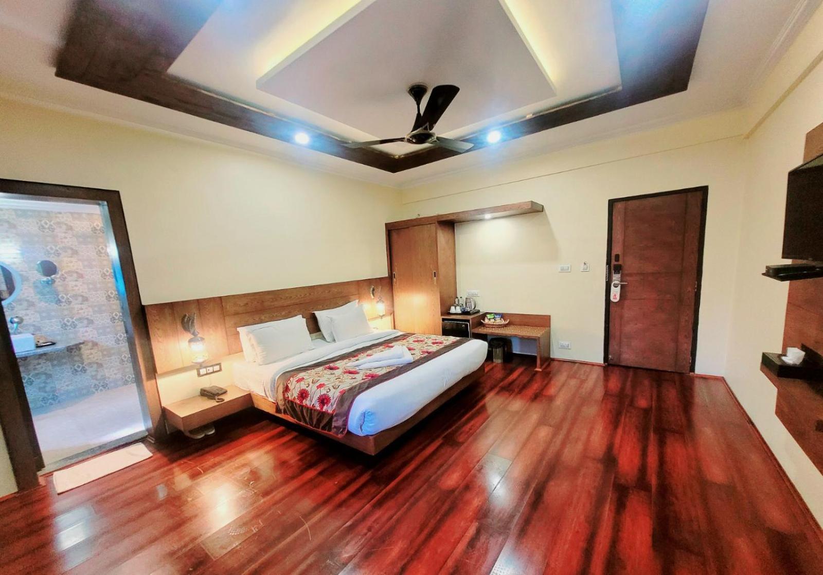 Hotel Green Rooms, Vintage Luxury Near Dal Lake Srīnagar エクステリア 写真
